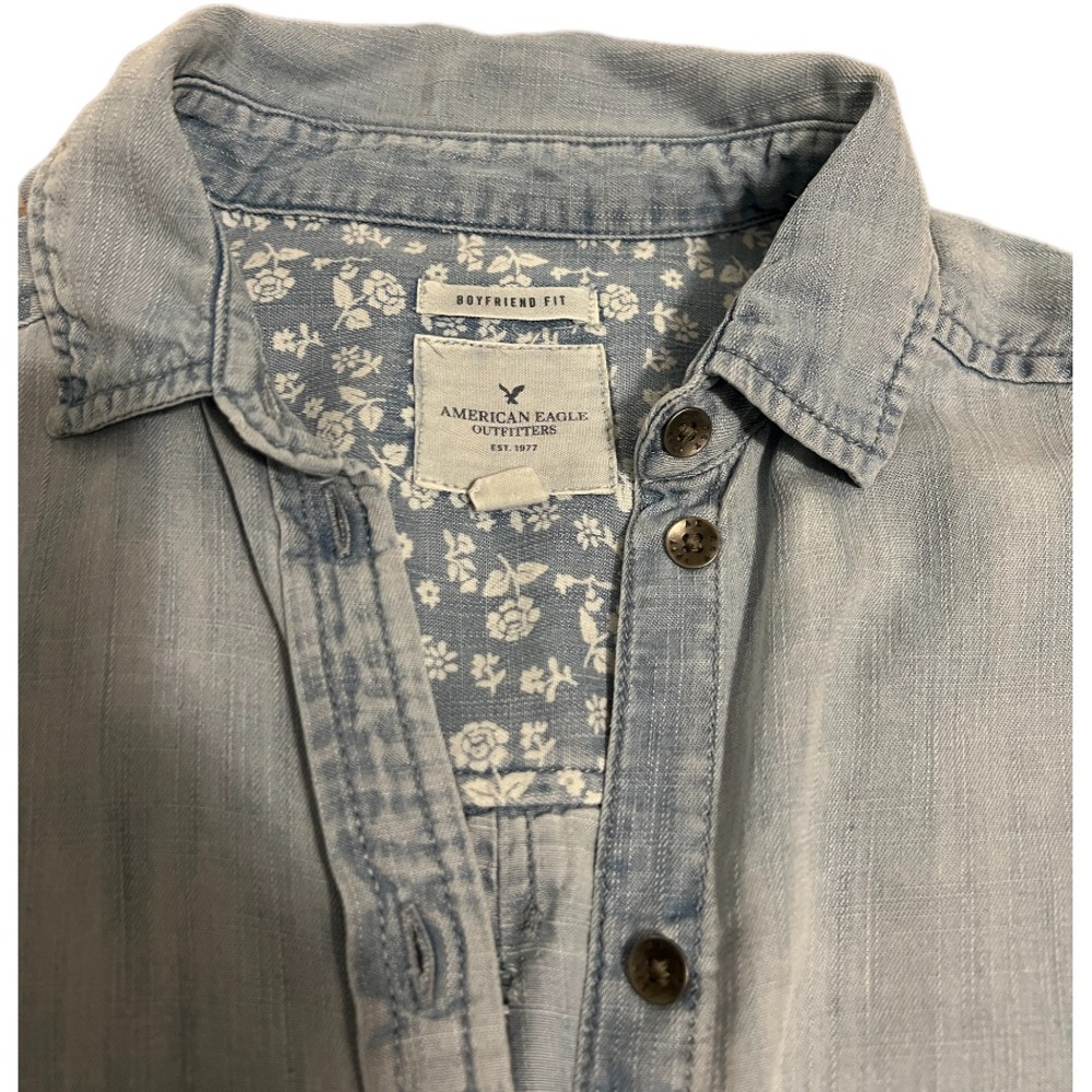 American Eagle Chambray Button Down - image 5